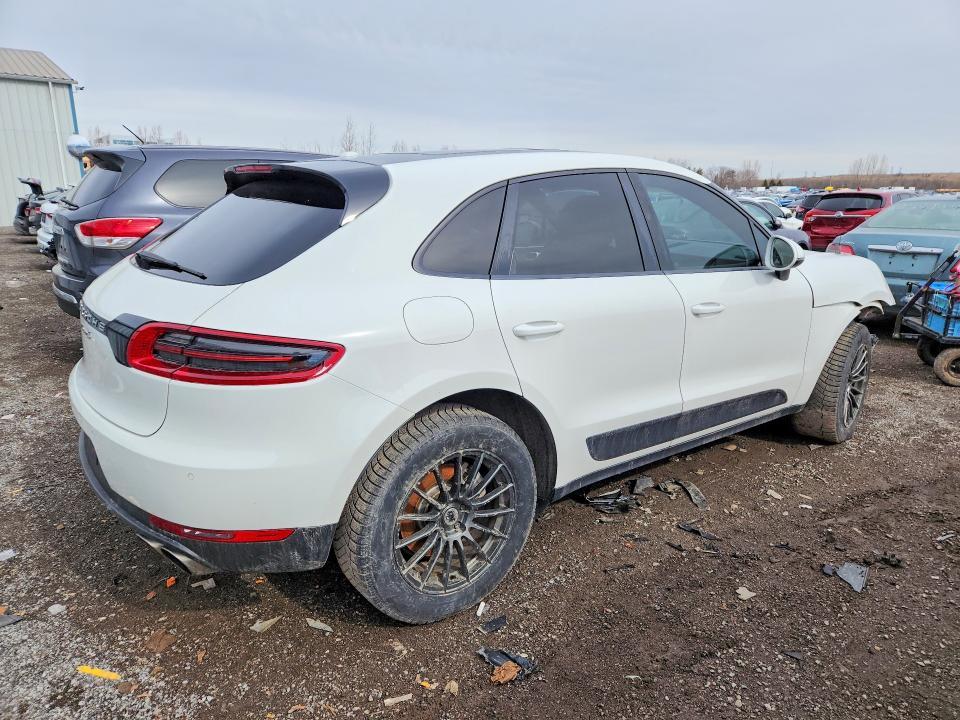 2015 Porsche Macan s