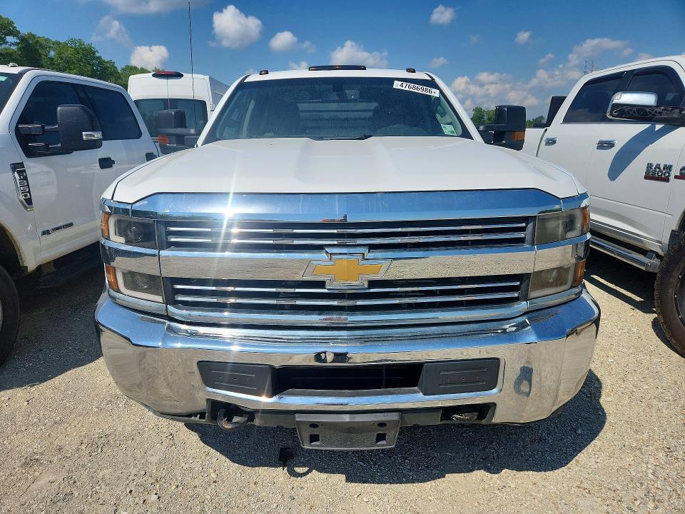 2016 Chevrolet Silverado Flatbed Truck