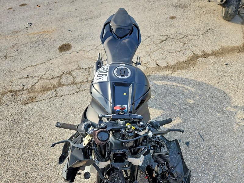 2025 Kawasaki ZX1002 L