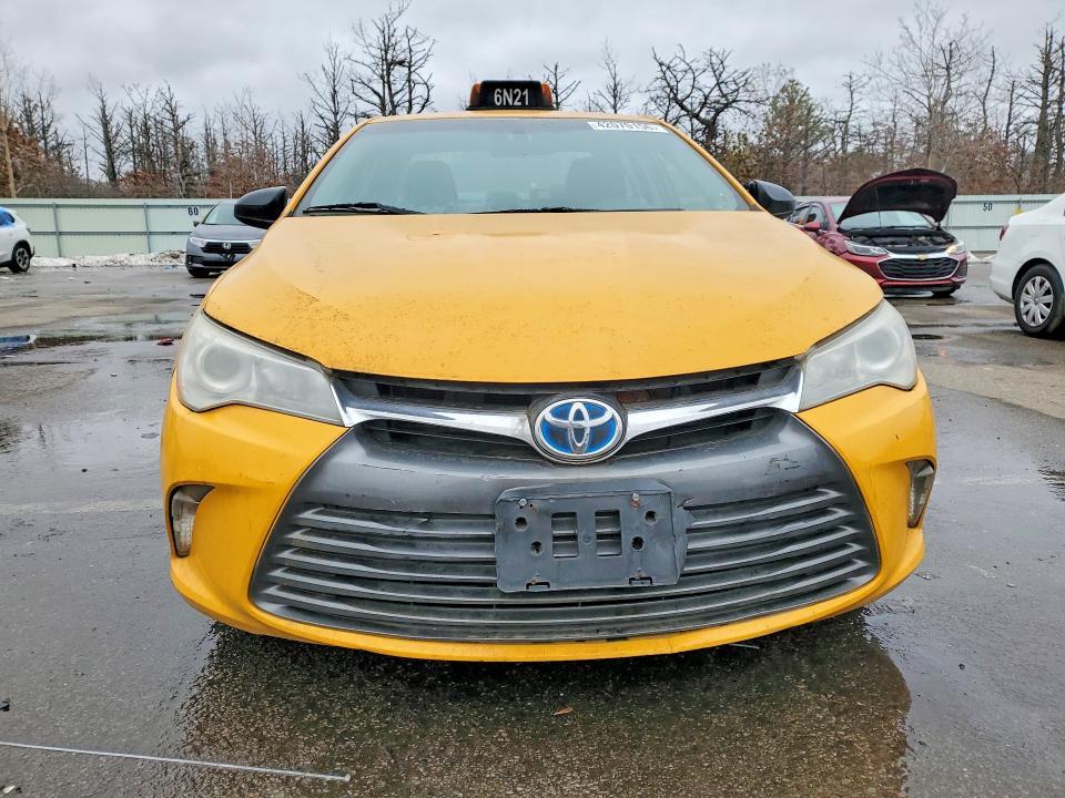 2015 Toyota Camry Hybrid le