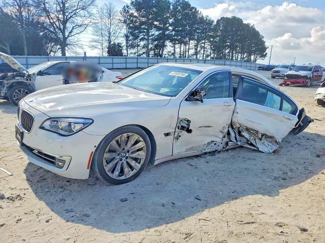 2013 BMW 740 li Hybrid