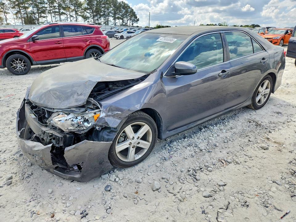 2014 Toyota Camry se