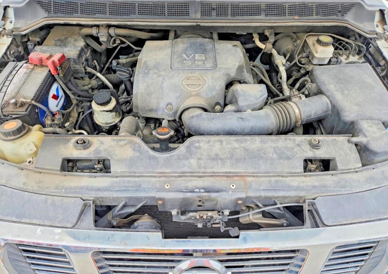 2012 Nissan Titan SV