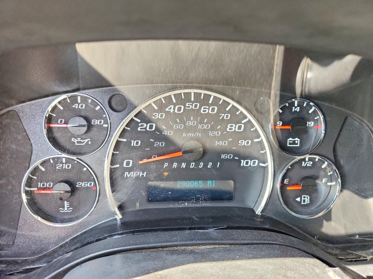 2008 Chev Express Cargo 3500 1