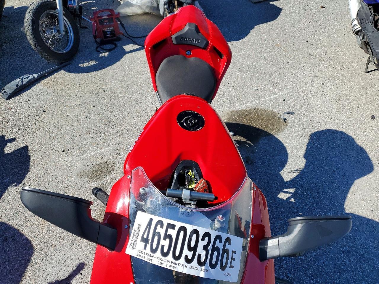 2011 Ducati Superbike 1198