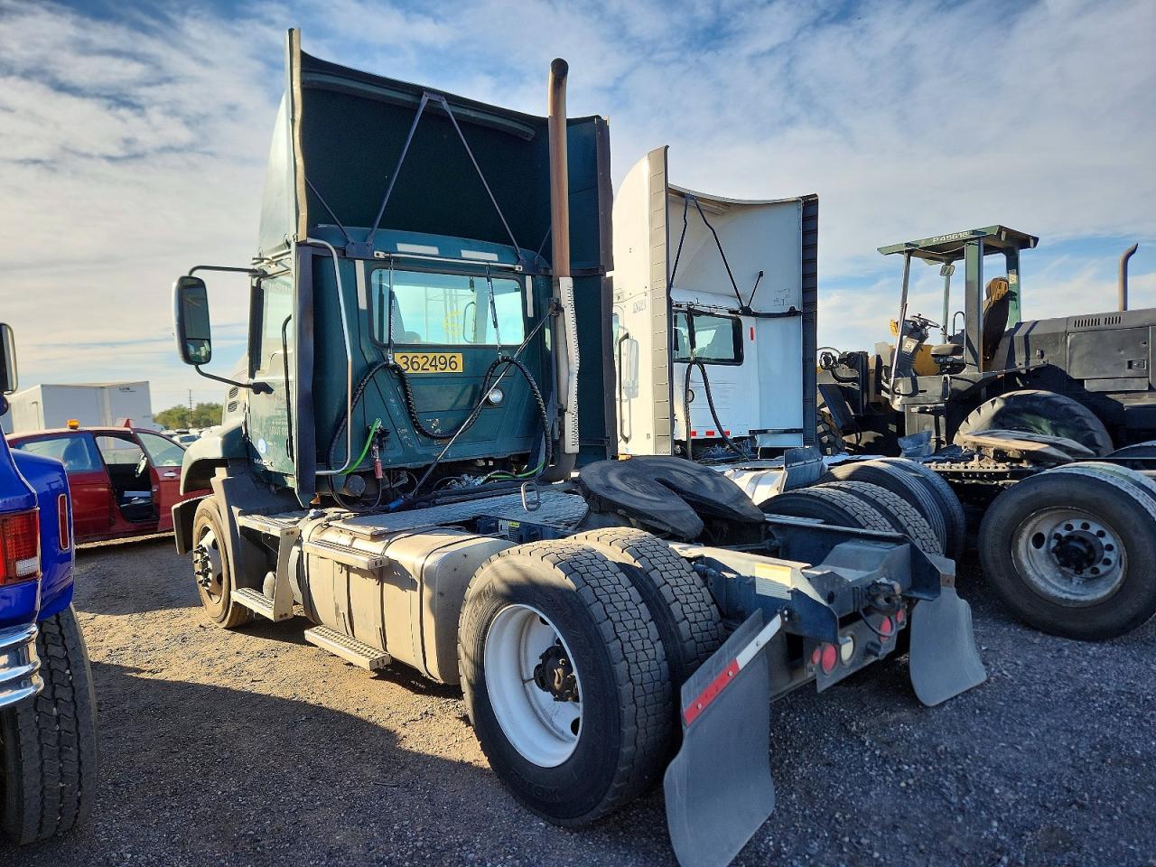 2017 Mack CXU612 Semi Truck
