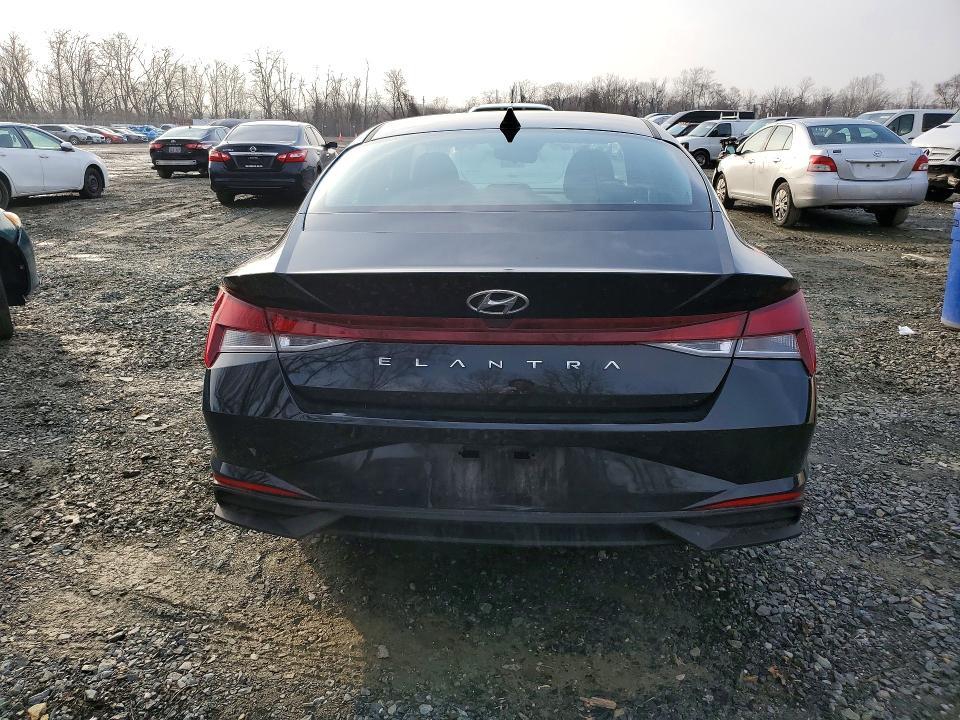 2021 Hyundai Elantra se