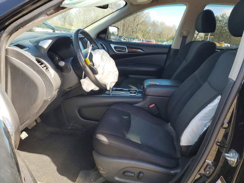 2019 Nissan Pathfinder sv