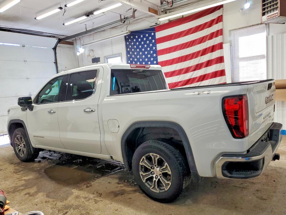 2025 GMC Sierra K1500 SLT