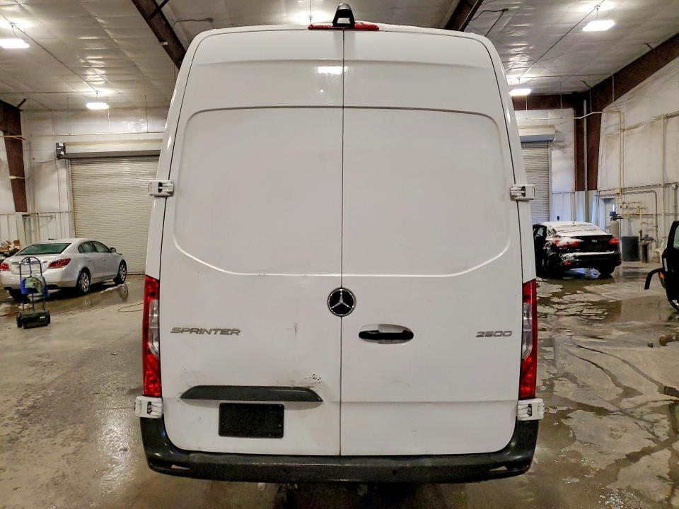 2024 Mercedes-Benz 2024 Mercedes Benz Sprinter 2500 Delivery van