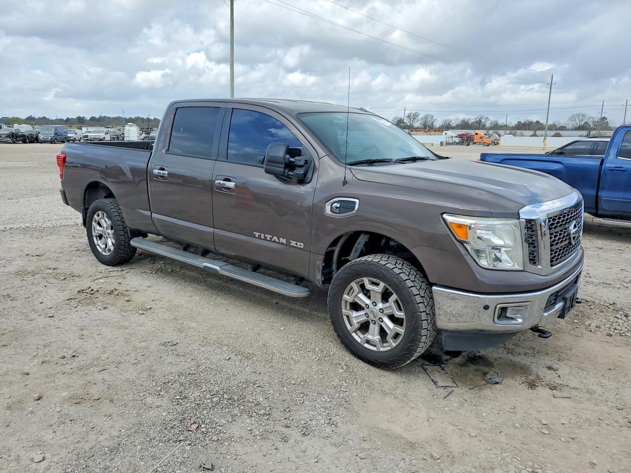 2017 Nissan Titan XD S