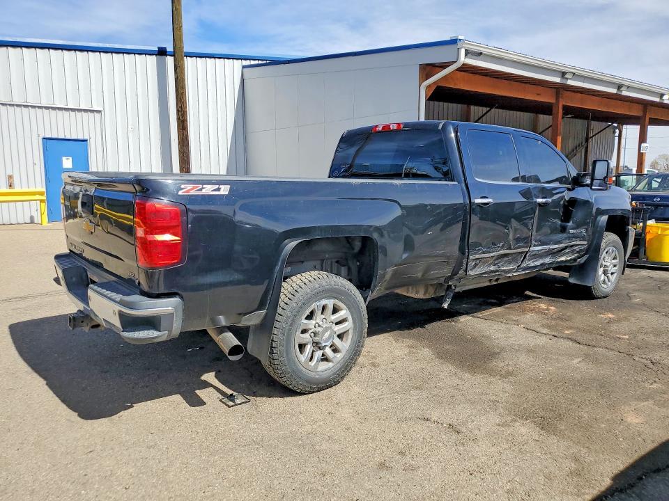 2017 Chevrolet Silverado K3500 ltz