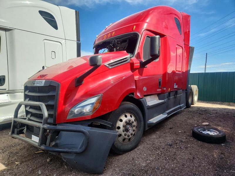 2019 Freightliner Cascadia 126