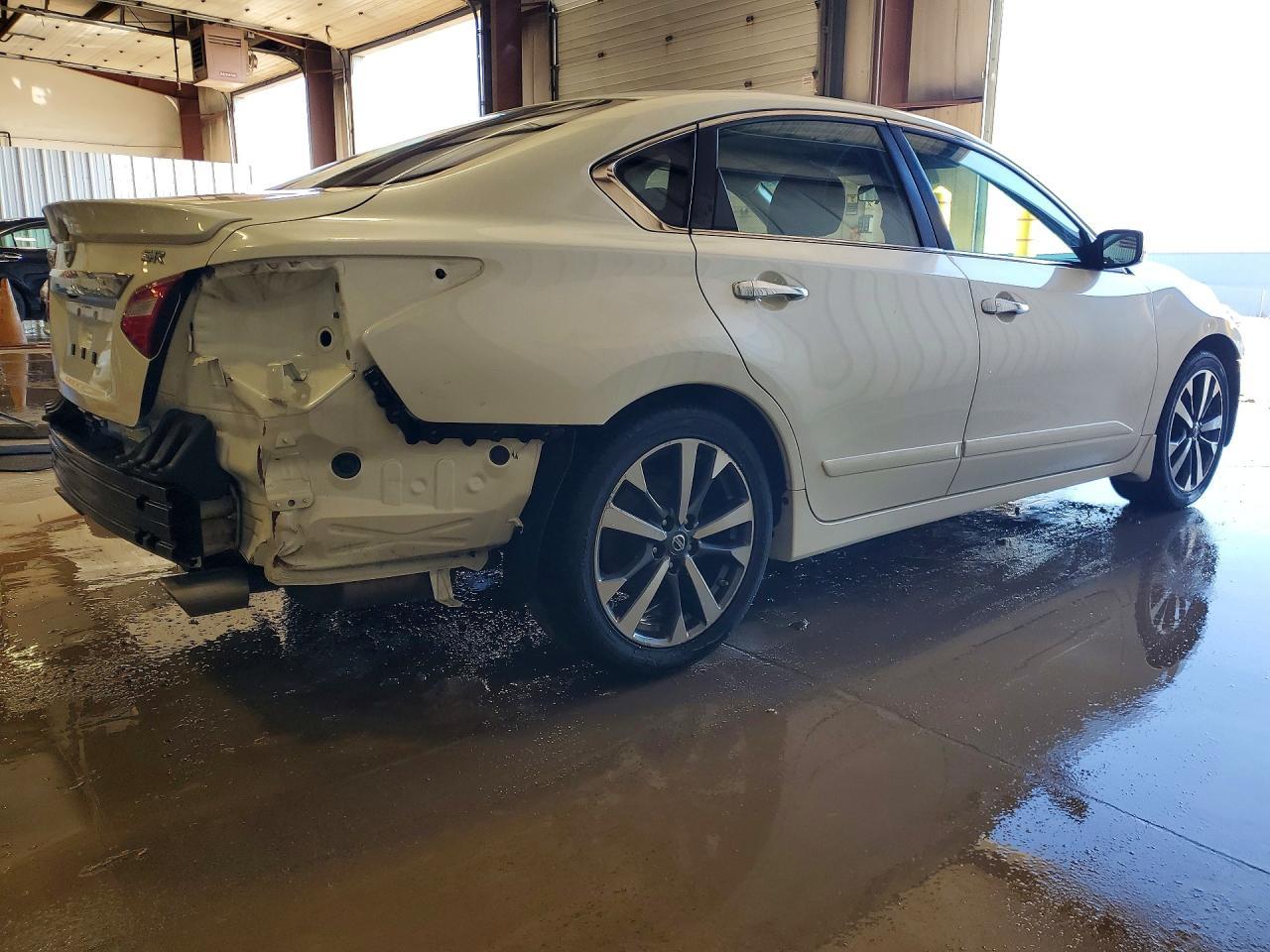 2016 Nissan Altima 2.5 sr