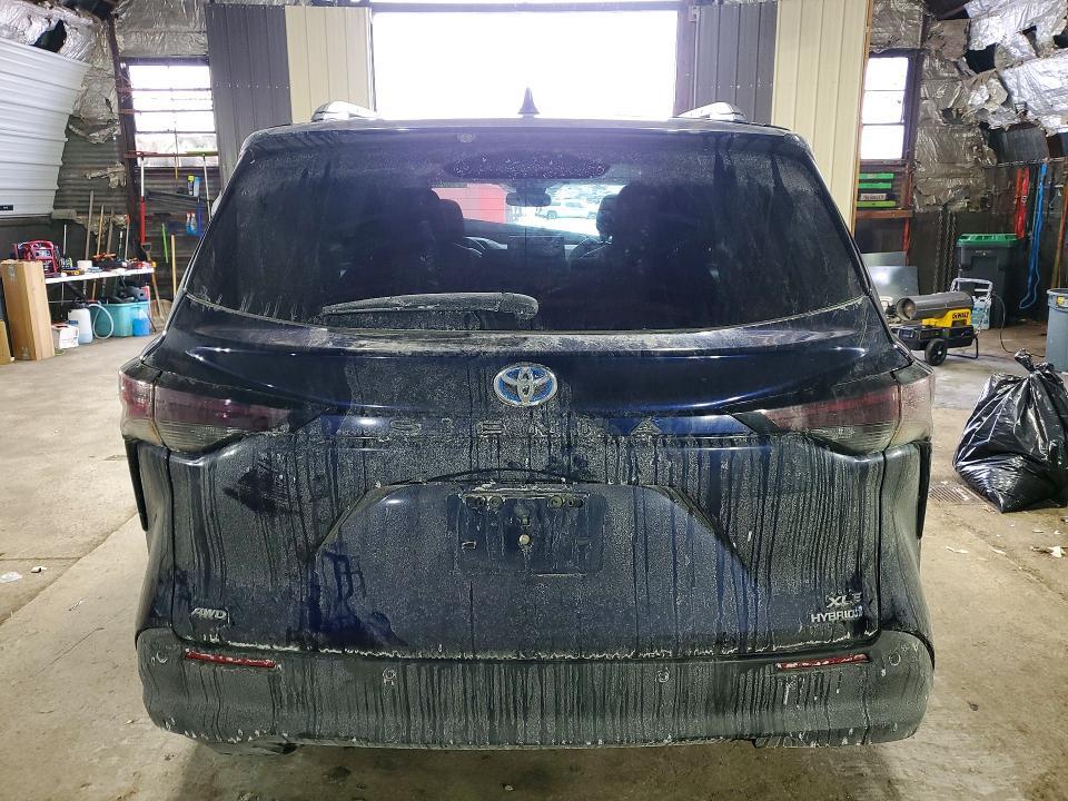2024 Toyota Sienna xle 7-passenger