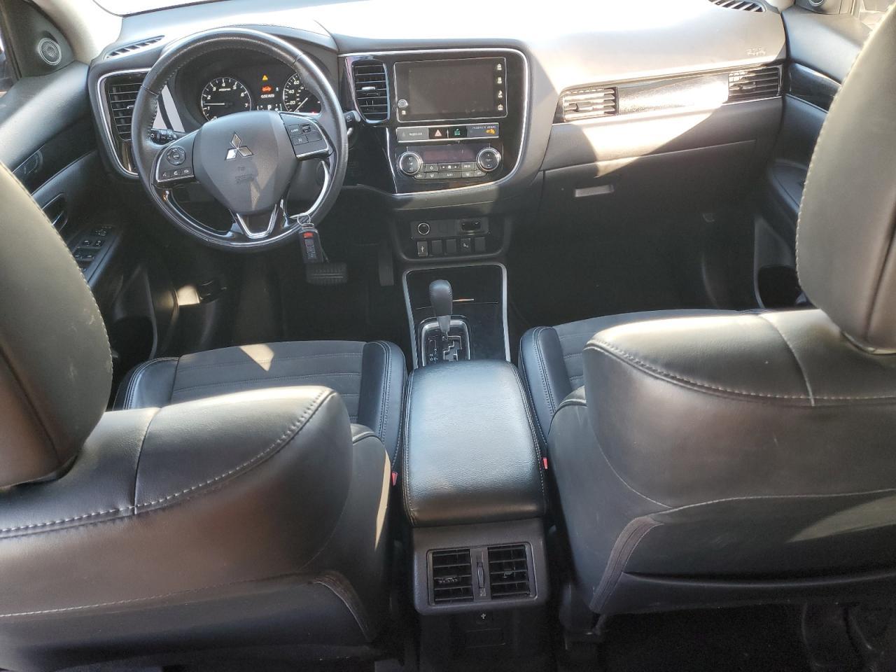 2019 Mitsubishi Outlander se