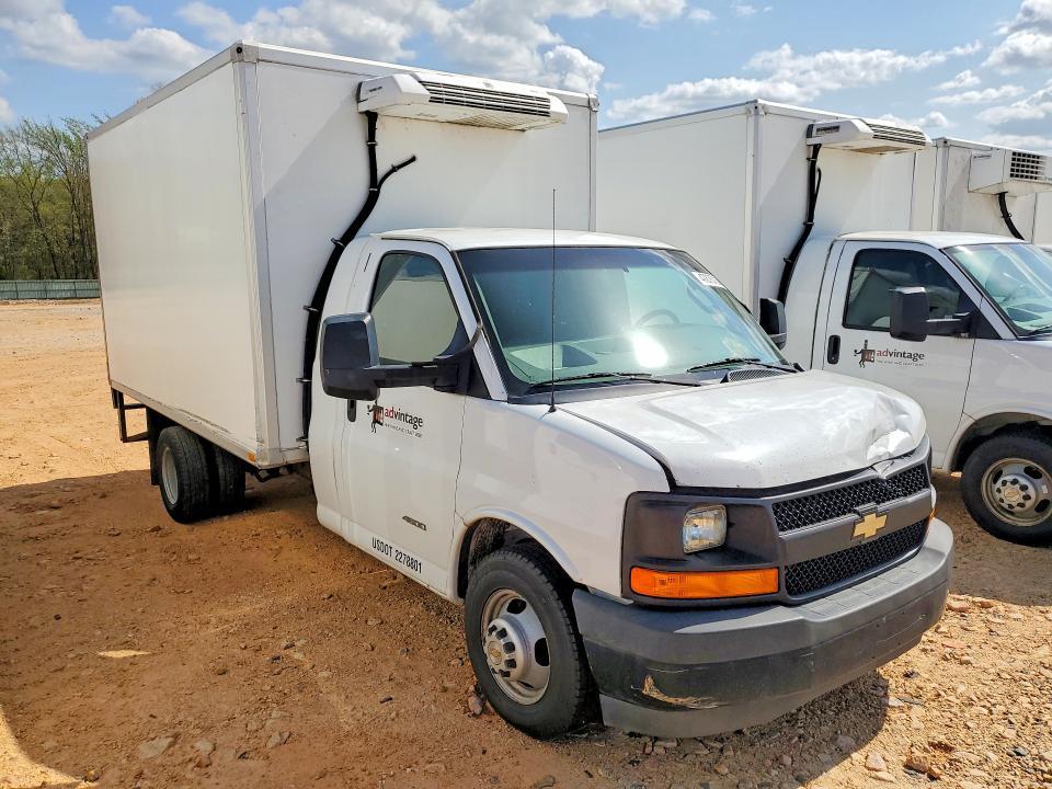 2017 Chev Rolet Express Refrigerated BOX Truck