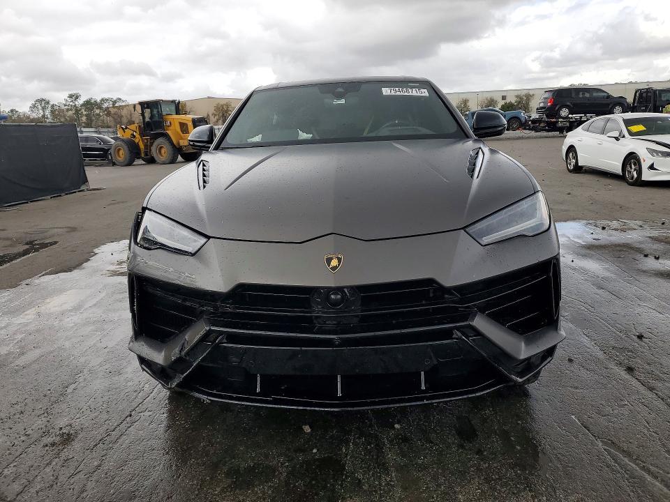 2023 Lamborghini Urus s
