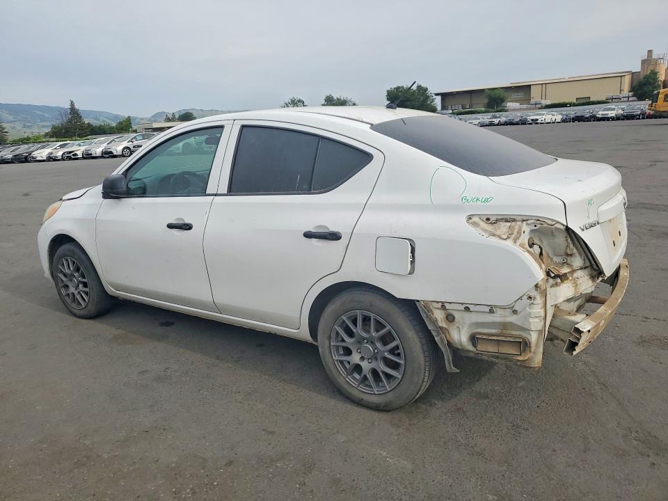 2013 Nissan Versa 1.6 s
