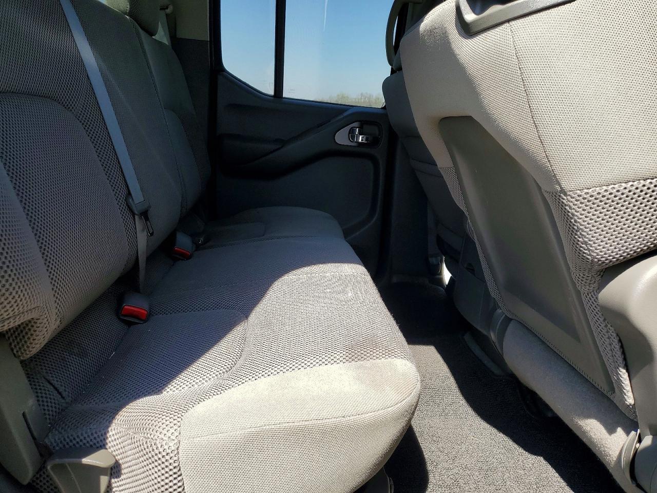 2012 Nissan Frontier S