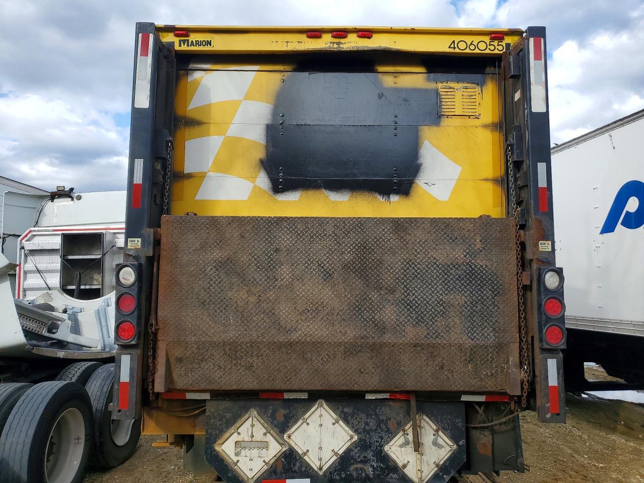 2007 International 4300 BOX Truck