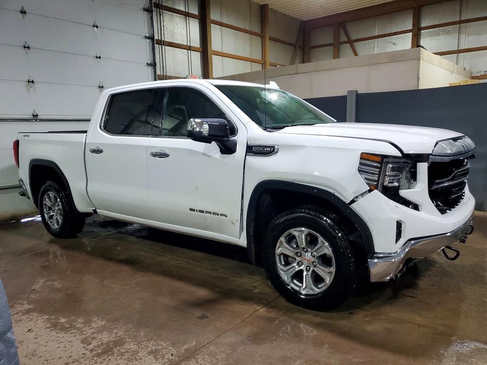 2025 GMC Sierra K1500 SLT