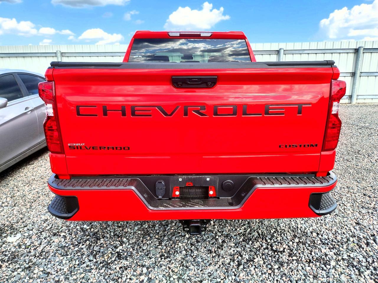 2025 Chevrolet Silverado C1500 Custom