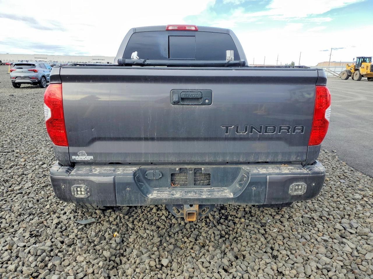 2018 Toyota Tundra SR5