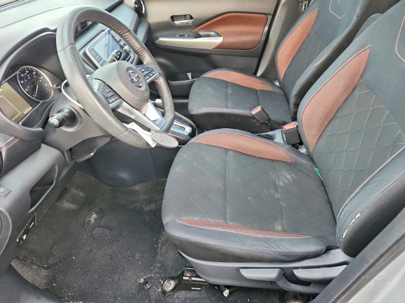 2018 Nissan Kicks sr