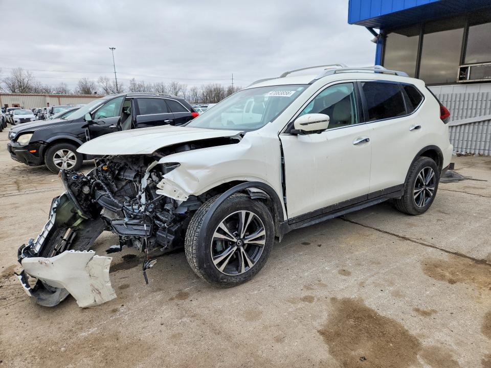 2020 Nissan Rogue sv