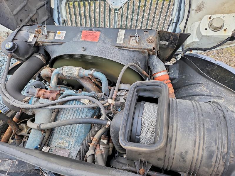 2006 International 4300 Flatbed Truck