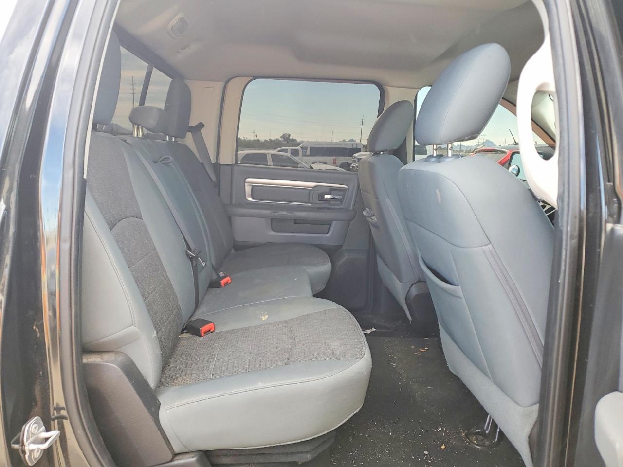 2016 Dodge RAM 1500 SLT
