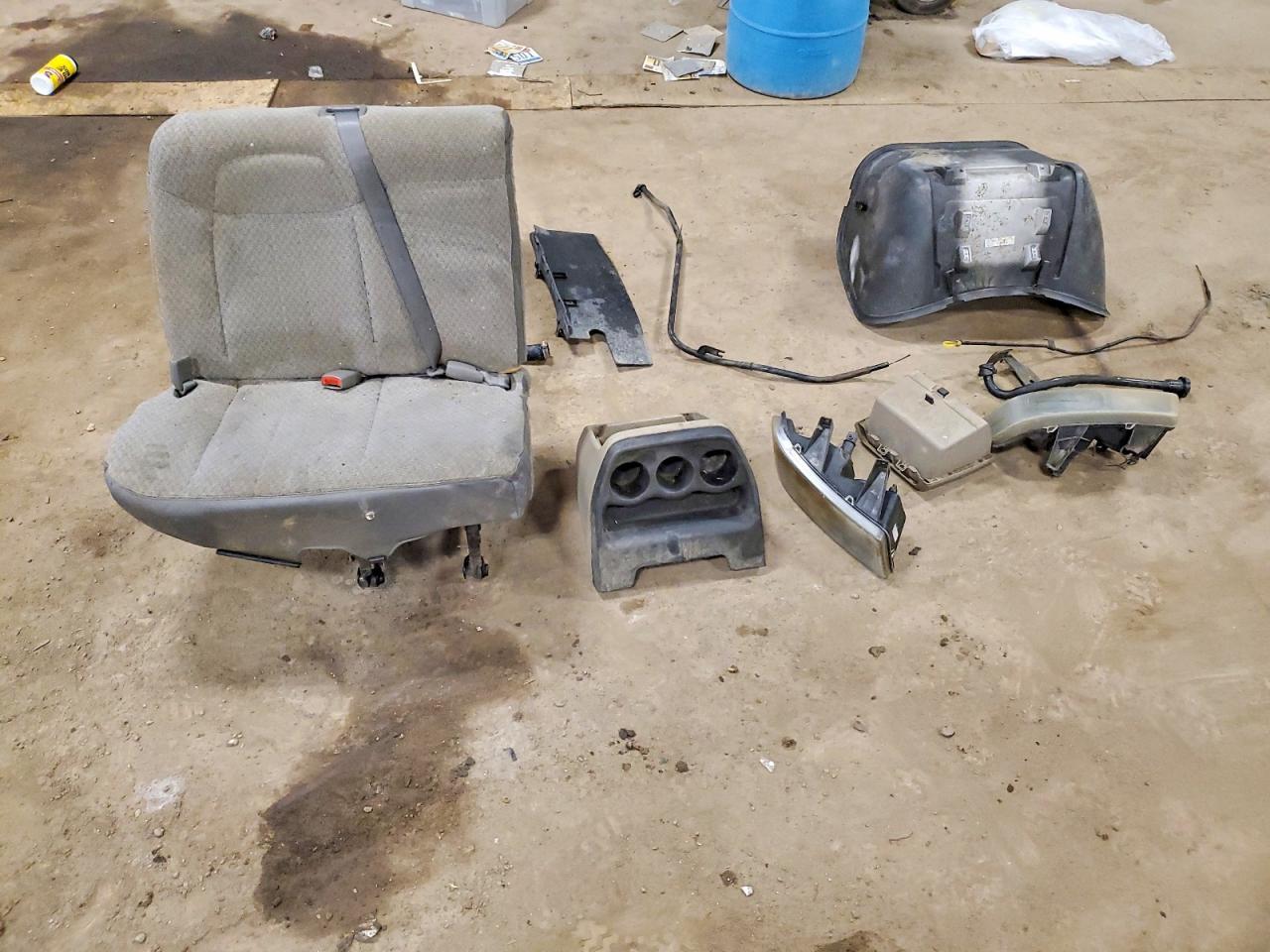 2003 Chevrolet Express G2500