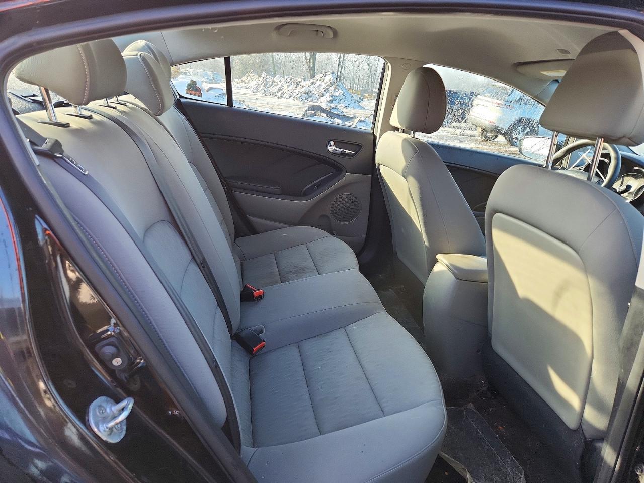 2015 KIA Forte lx