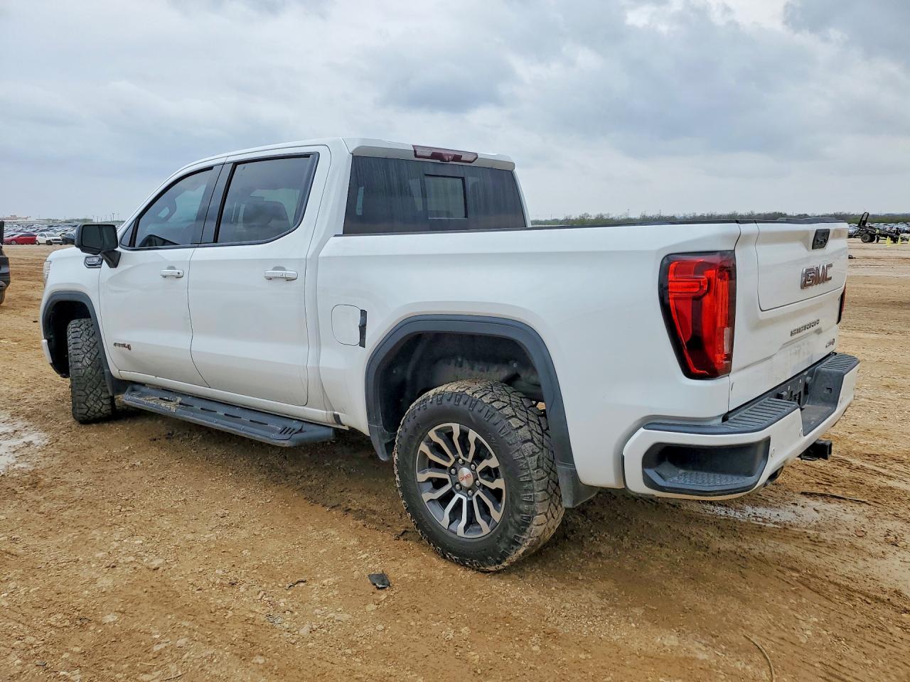 2020 GMC Sierra K1500 AT4