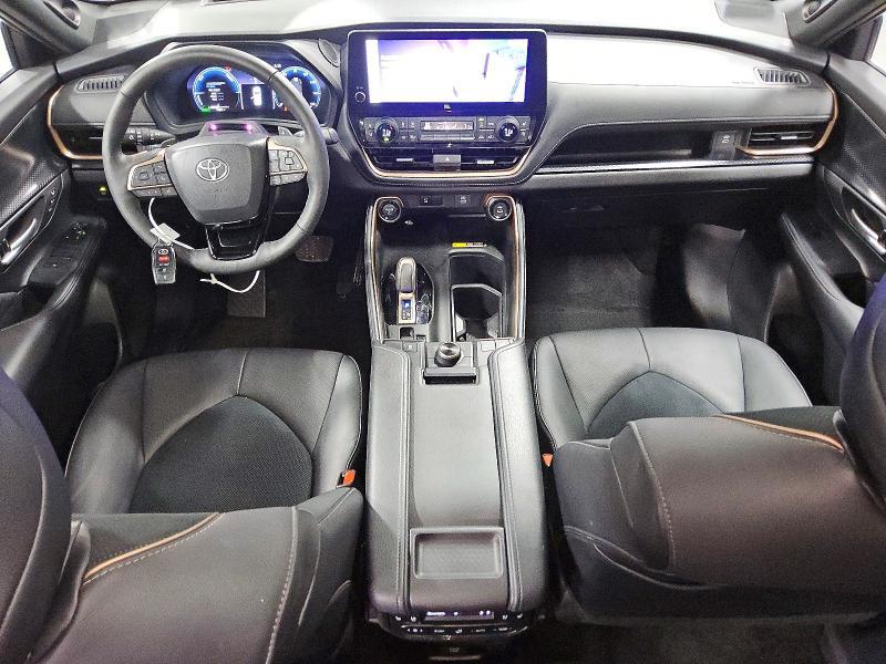 2025 Toyota Grand Highlander Hybrid max Platinum
