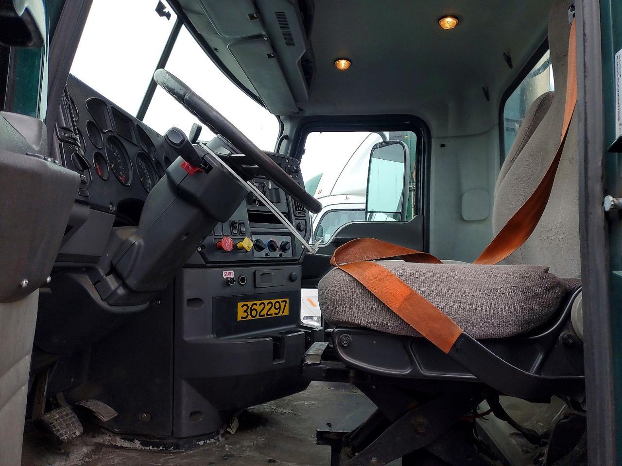 2017 Mack 600 CXU600