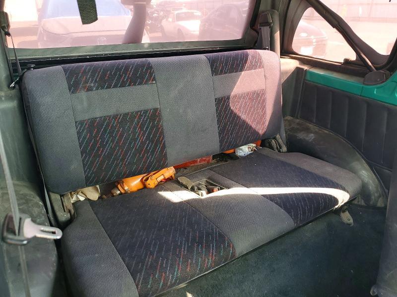 1995 GEO Tracker