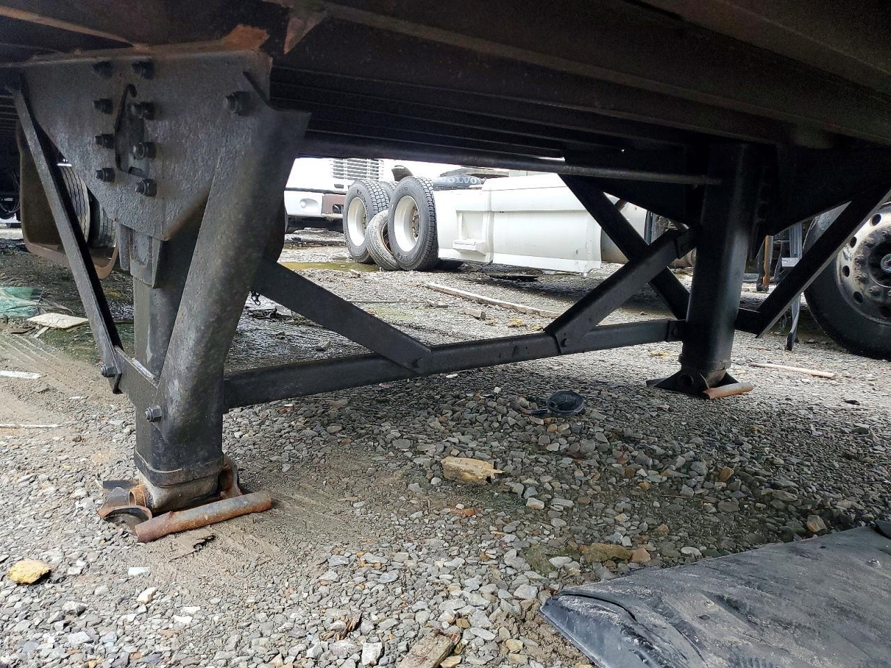 2002 Strick Trailers CK DRY Van Trailer