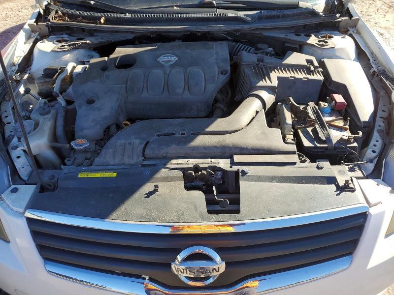 2008 Niss Altima