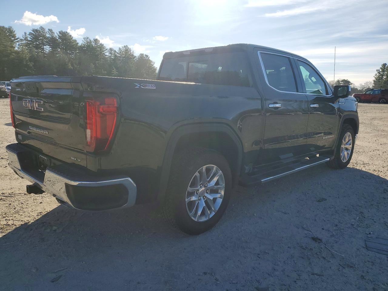 2021 GMC Sierra K1500 SLT