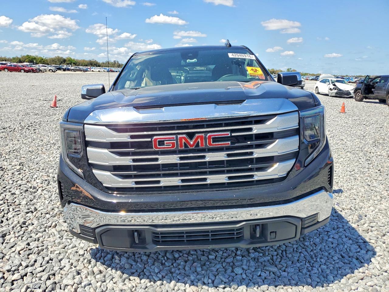 2026 GMC Sierra K1500 SLE