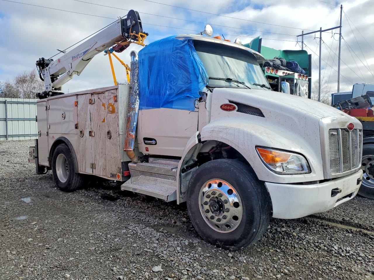 2025 Peterbilt 536 Utility / Service Truck