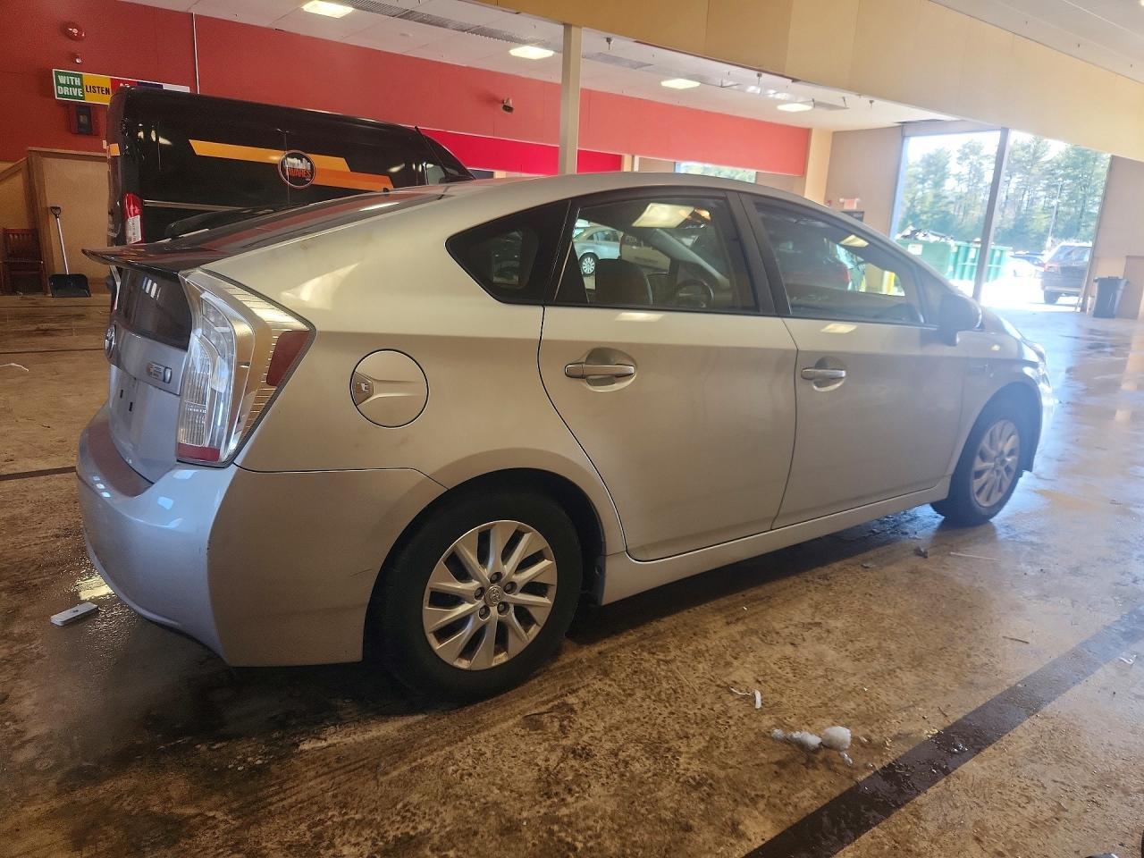 2012 Toyota Prius Plug-in Hybrid Base