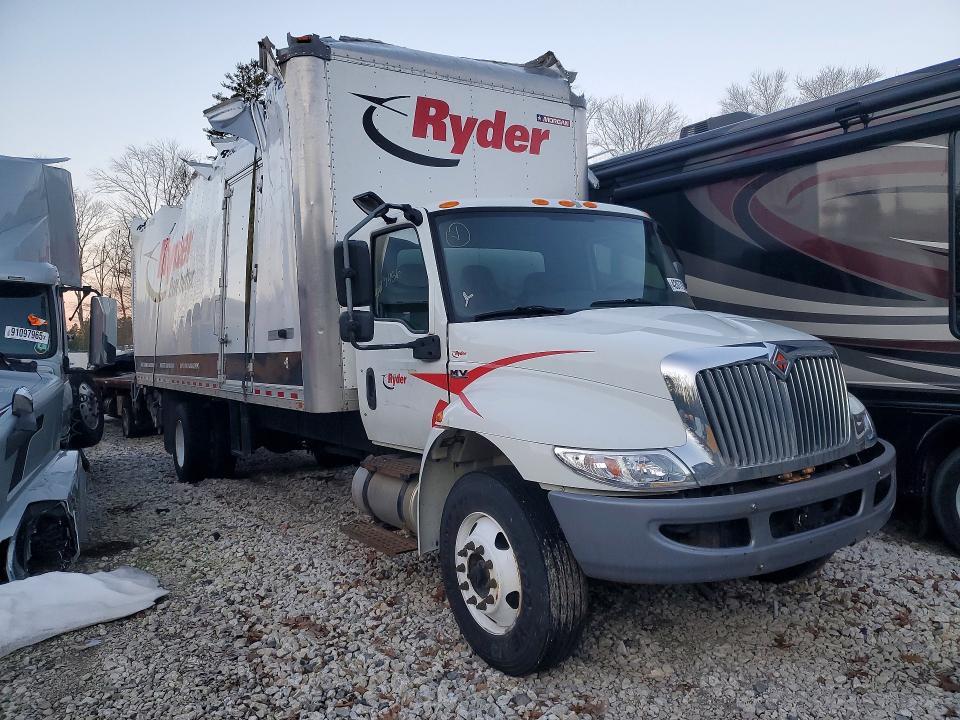 2020 International MV607 BOX Truck