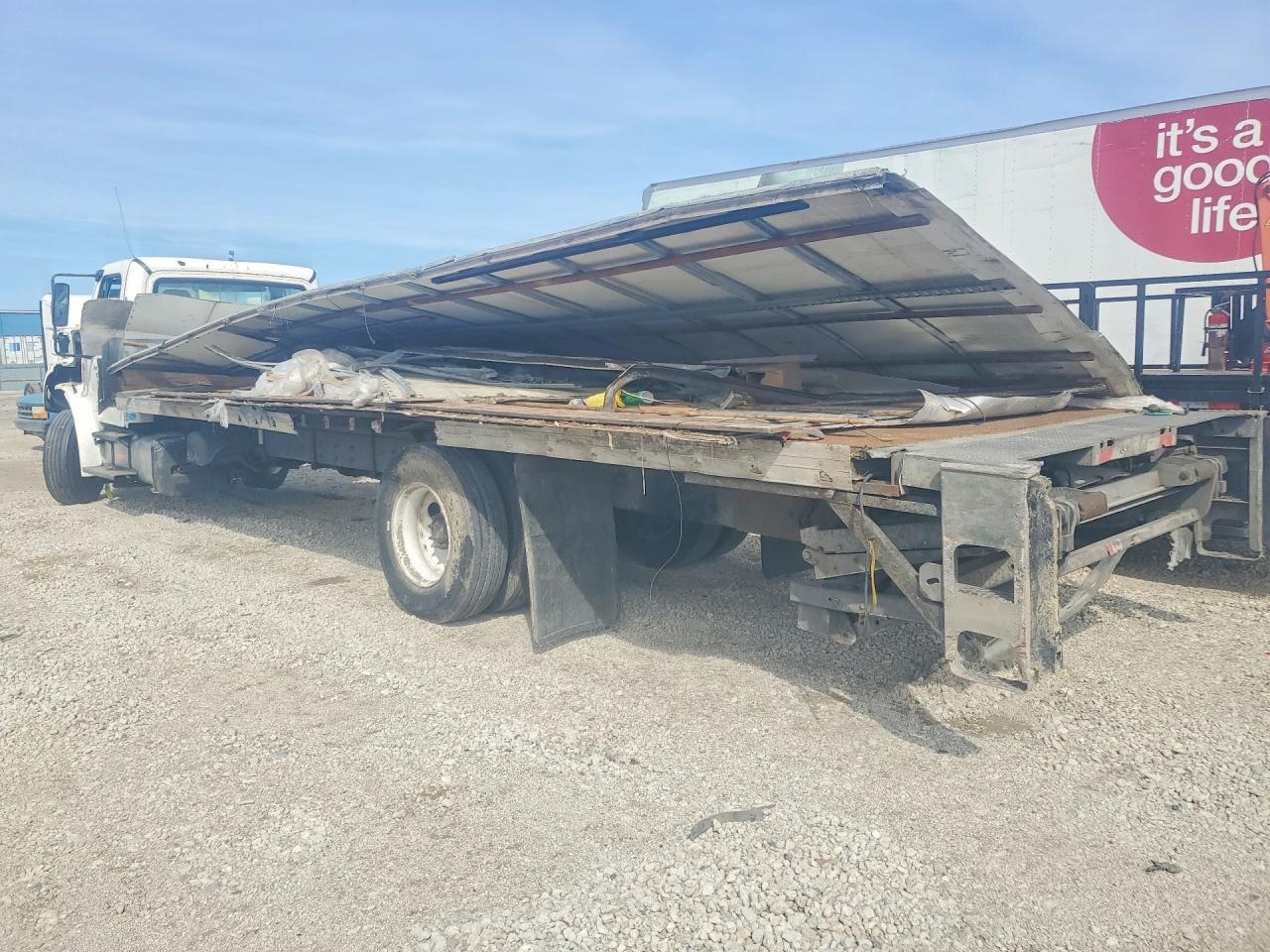 2014 Freigliner 2014 Freightliner Business Class M2 BOX Truck