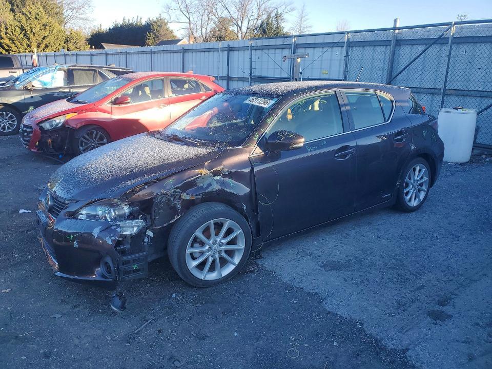 2013 Lexus Ct 200h Base