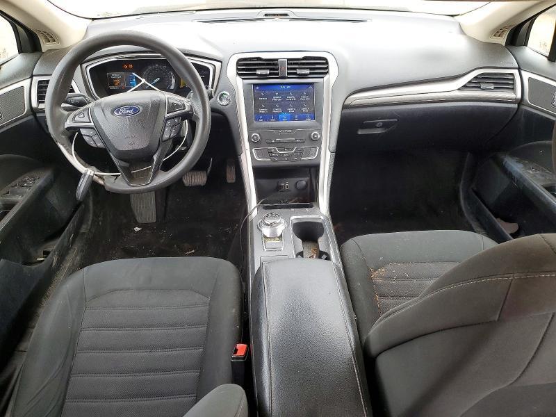 2020 Ford Fusion se