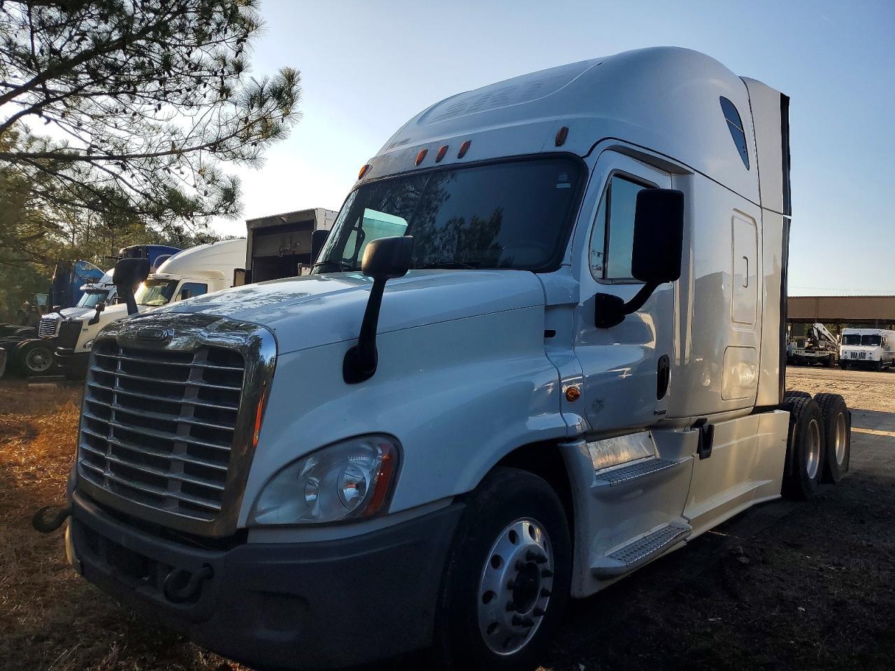 2017 Freigliner Cascadia 125