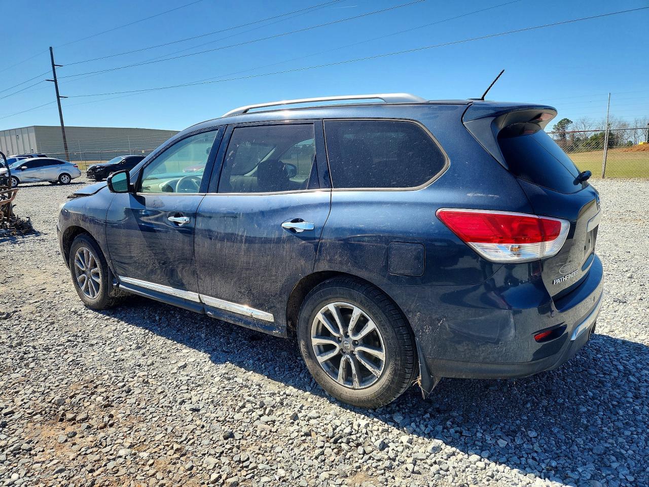 2015 Nissan Pathfinder sl